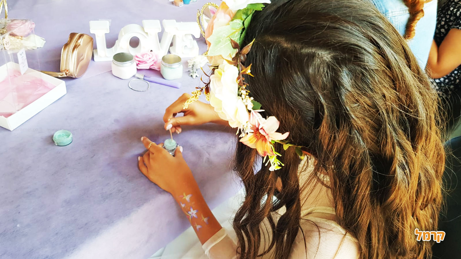 סדנת טיפוח ויצירה לבנות - 073-7026336