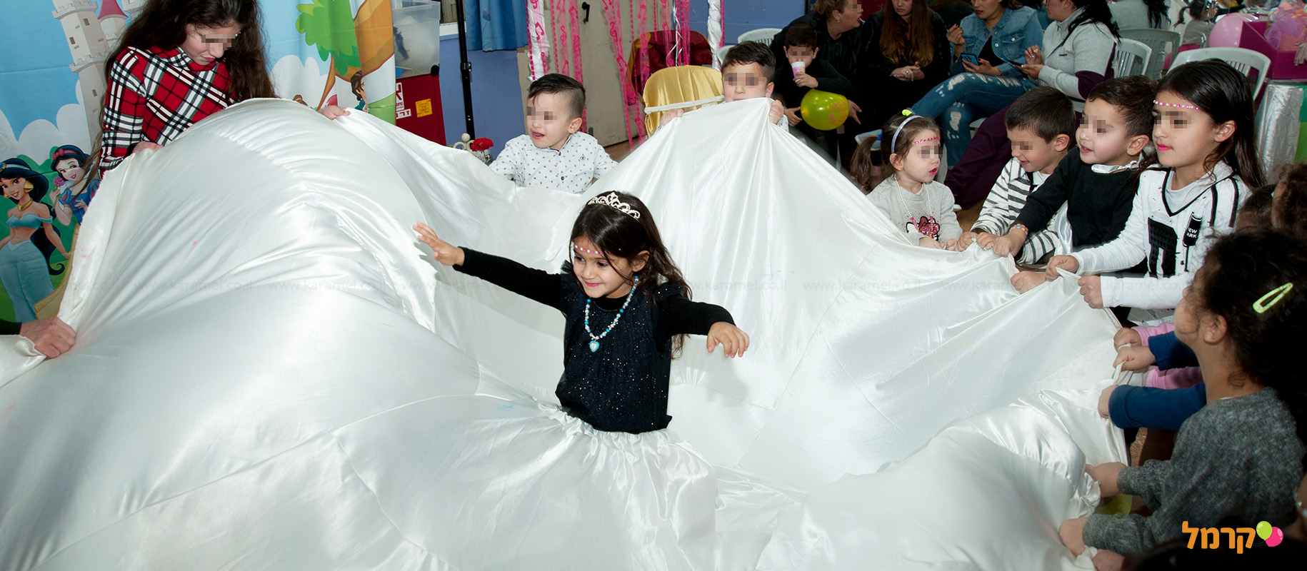 עולם של נסיכות ואבירים - 073-7585512